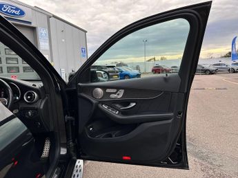 Mercedes-Benz Glc Mercedes  300D Estate AMG Line Premium Plus 2.0D Auto