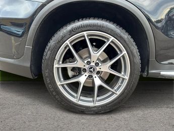 Mercedes-Benz Glc Mercedes  300D Estate AMG Line Premium Plus 2.0D Auto