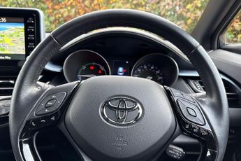 Toyota CHR 1.8 VVT-h Design CVT Euro 6 (s/s) 5dr