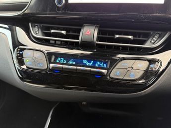 Toyota CHR 1.8 VVT-h Design CVT Euro 6 (s/s) 5dr