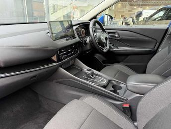 Nissan Qashqai 1.3 DiG-T MH 158 N-Connecta 5dr Xtronic