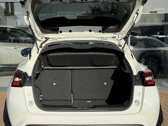 Nissan Juke 1.6 Hybrid N-Connecta 5dr Auto