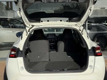 Nissan Juke 1.6 Hybrid N-Connecta 5dr Auto