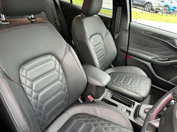 Ford Focus 5Dr ST-Line Vignale 1.0 MHEV 125PS Auto