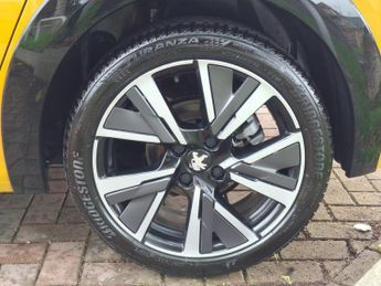 Peugeot 208 1.2 PureTech GT Line EAT Euro 6 (s/s) 5dr