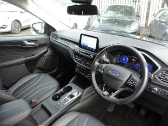 Ford Kuga 2.5 FHEV Vignale 5dr CVT