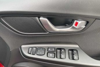 Hyundai Kona Premium Hybrid 1.6 GDi HEV (141ps)