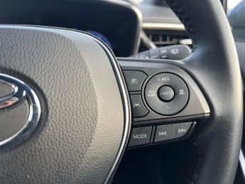 Toyota Corolla 5Dr Excel 1.8 Hybrid Auto
