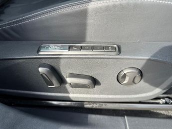 Ford Explorer 5Dr Premium Extended Range 2WD Auto