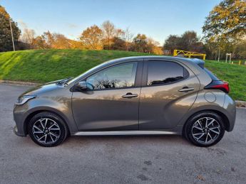 Toyota Yaris 1.5 VVT-h Design E-CVT Euro 6 (s/s) 5dr