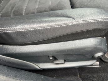 Mercedes-Benz C Class Mercedes C200 4Dr AMG Line Premium 1.5 Auto