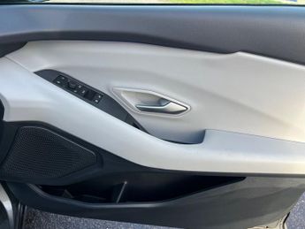 Ford Explorer 5Dr Premium Extended Range 2WD Auto