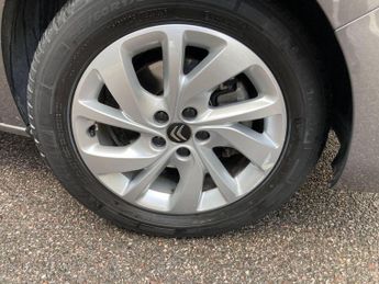 Citroen Dispatch e 1000 75kWh Driver Pro M Auto MWB 6dr (7.4kW Charger)