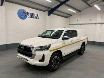 Toyota Hi Lux 2.4 D-4D Invincible Auto 4WD Euro 6 (s/s) 4dr