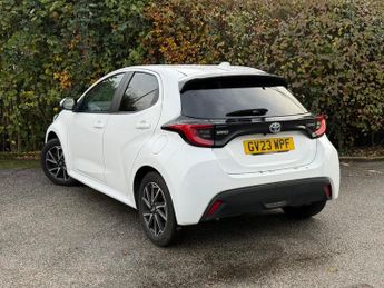 Toyota Yaris 1.5 VVT-h Design E-CVT Euro 6 (s/s) 5dr