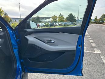 Ford Explorer 5Dr Premium Extended Range 2WD Auto