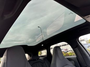 Ford Explorer 5Dr Premium Extended Range 2WD Auto