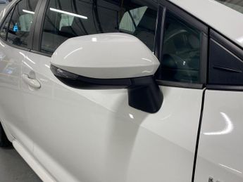 Toyota Corolla 1.8 VVT-h Icon Tech Hatchback 5dr Petrol Hybrid CVT Euro 6 (s/s)