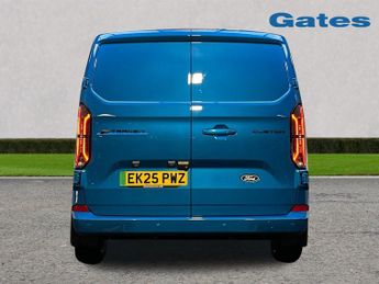 Ford Transit Custom 320 SWB Limited 65kWh 100kw / 136PS Auto