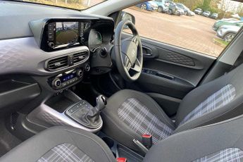 Hyundai i10 1.2 [79] Premium 5dr Auto [Nav]