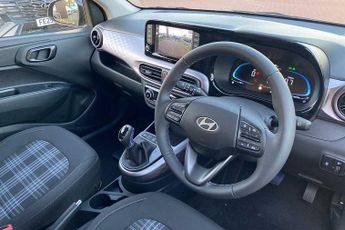 Hyundai i10 1.2 [79] Premium 5dr Auto [Nav]