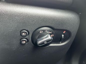 MINI HATCHBACK Cooper S 3Dr Level 3 135kW 33kWh Auto