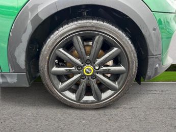 MINI HATCHBACK Cooper S 3Dr Level 3 135kW 33kWh Auto