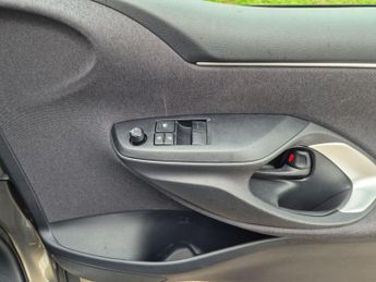 Toyota Yaris 1.5 VVT-h Icon E-CVT Euro 6 (s/s) 5dr