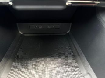 Ford Capri 5Dr Premium Extended Range 2WD Auto