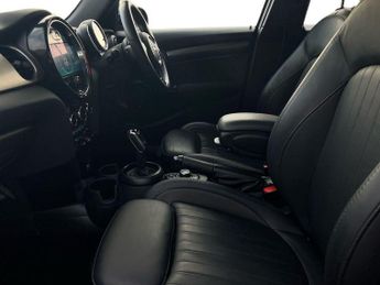 MINI HATCHBACK 1.5 Cooper Exclusive 5dr Auto