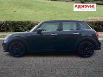 MINI HATCHBACK 1.5 Cooper Exclusive 5dr Auto