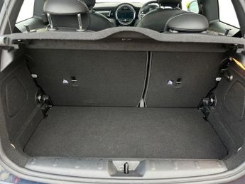 MINI HATCHBACK 135kW Cooper S Level 3 33kWh 3dr Auto