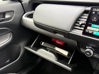 Honda Jazz 1.5 i-MMD SR eCVT