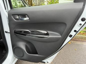 Honda Jazz 1.5 i-MMD SR eCVT