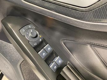 Ford Focus 1.0 Turbo EcoBoost (155PS) mHEV ST-Line X Edition 5dr.