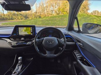 Toyota CHR 1.8 VVT-h Dynamic CVT Euro 6 (s/s) 5dr