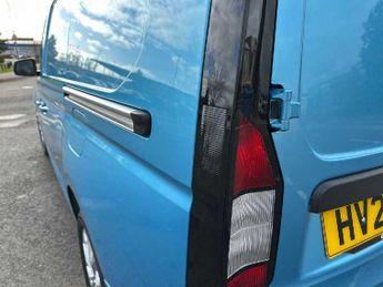Ford Transit Connect 250 LWB 1.5 Limited 150PS PHEV Auto
