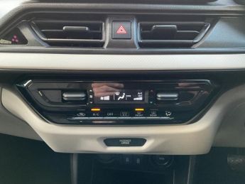 Suzuki Swift 1.2 Mild Hybrid Motion 5dr CVT