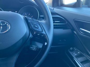 Toyota CHR 1.8 VVT-h Design CVT Euro 6 (s/s) 5dr