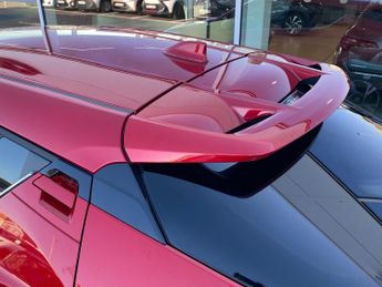 Toyota CHR 1.8 VVT-h Design CVT Euro 6 (s/s) 5dr