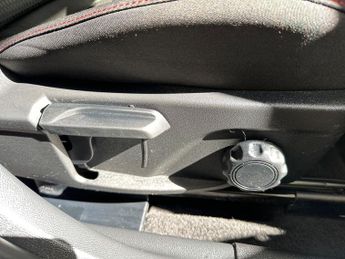 Ford Focus 5Dr ST-Line 1.0 MHEV 155PS Auto