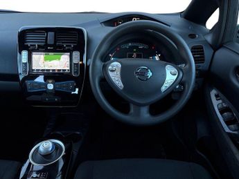Nissan LEAF 80kW Acenta 30kWh 5dr Auto
