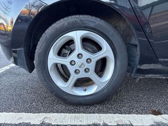 Nissan LEAF 80kW Acenta 30kWh 5dr Auto