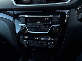 Nissan Qashqai 1.2 DiG-T Acenta [Smart Vision Pack] 5dr Xtronic