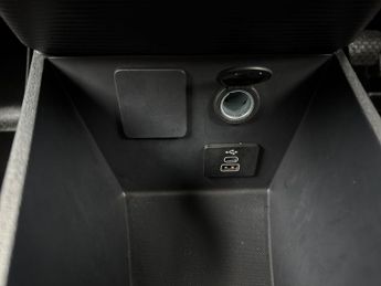 Ford Transit Courier Trend 43kWh 136PS Auto