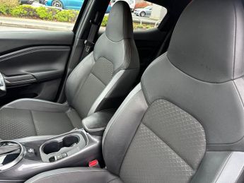 Nissan Juke 5Dr N-Connecta 1.0 DiG-T 114PS Auto