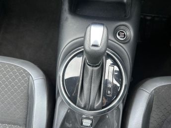 Nissan Juke 5Dr N-Connecta 1.0 DiG-T 114PS Auto