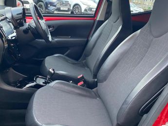 Toyota AYGO 1.0 VVT-i x-clusiv Hatchback 5dr Petrol x-shift Euro 6 (71 ps)