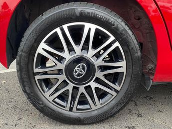 Toyota AYGO 1.0 VVT-i x-clusiv Hatchback 5dr Petrol x-shift Euro 6 (71 ps)
