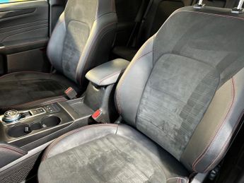 Ford Kuga 5Dr ST-Line X Edition 2.0 Tdci 190PS AWD Auto